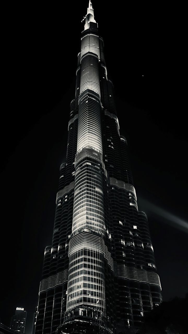 ruta por indonesia edificio de visto desde abajo de noche