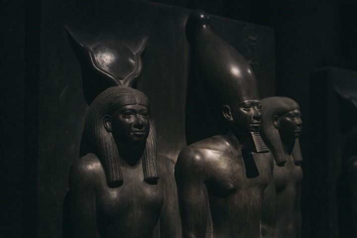estatuas negras egipcias